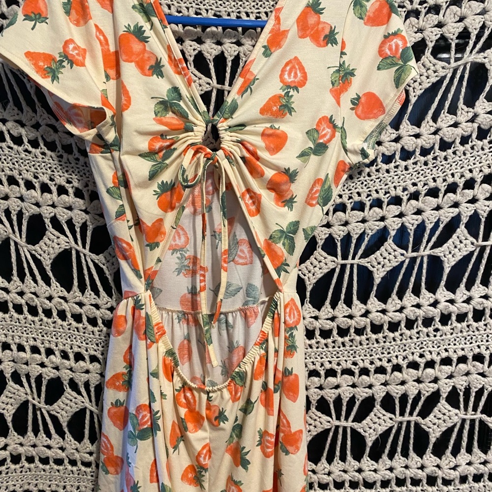 Romper - Picture 2 of 2